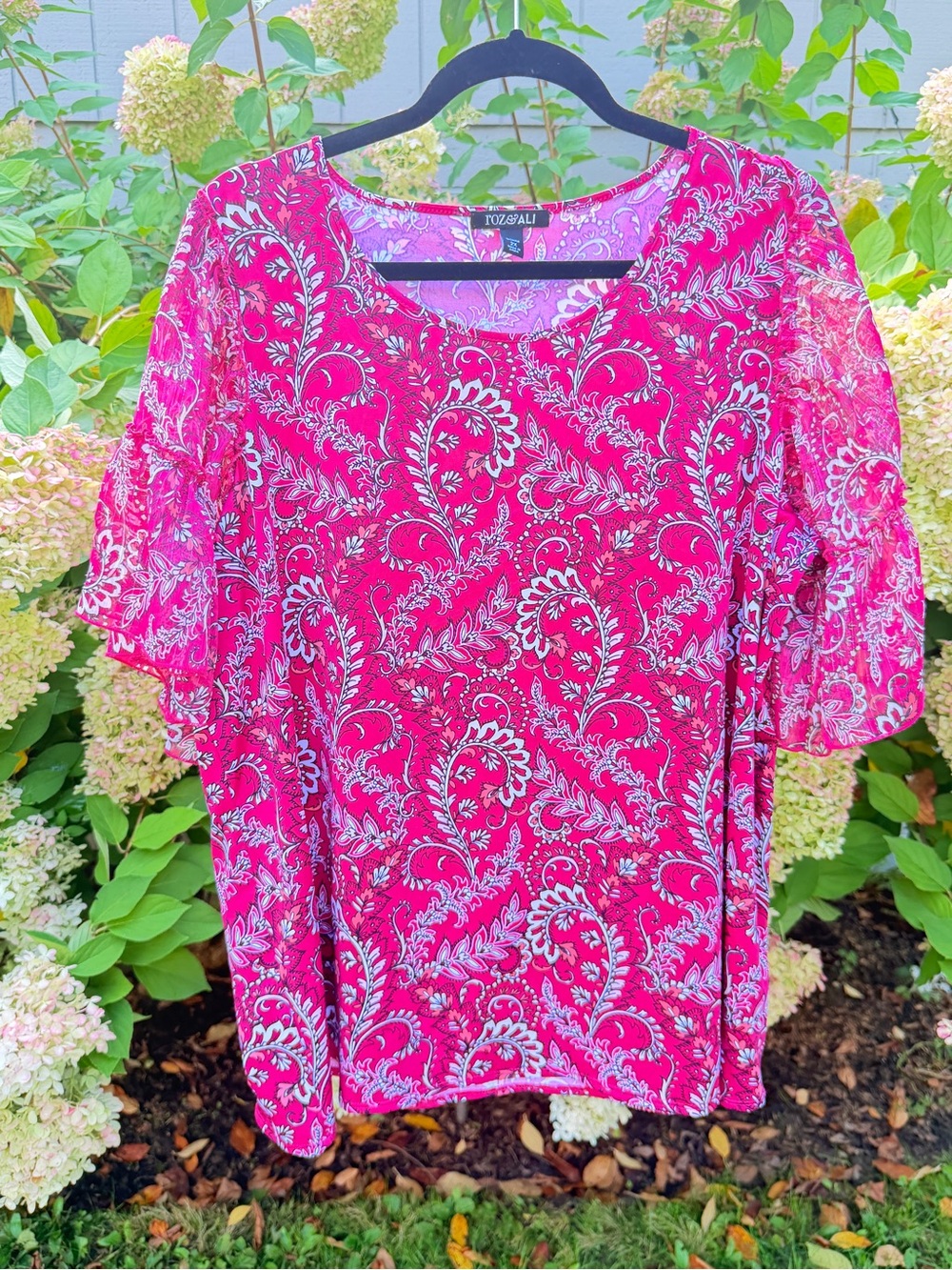 Roz & Ali Fuchsia Paisley Flutter-Sleeve Tunic